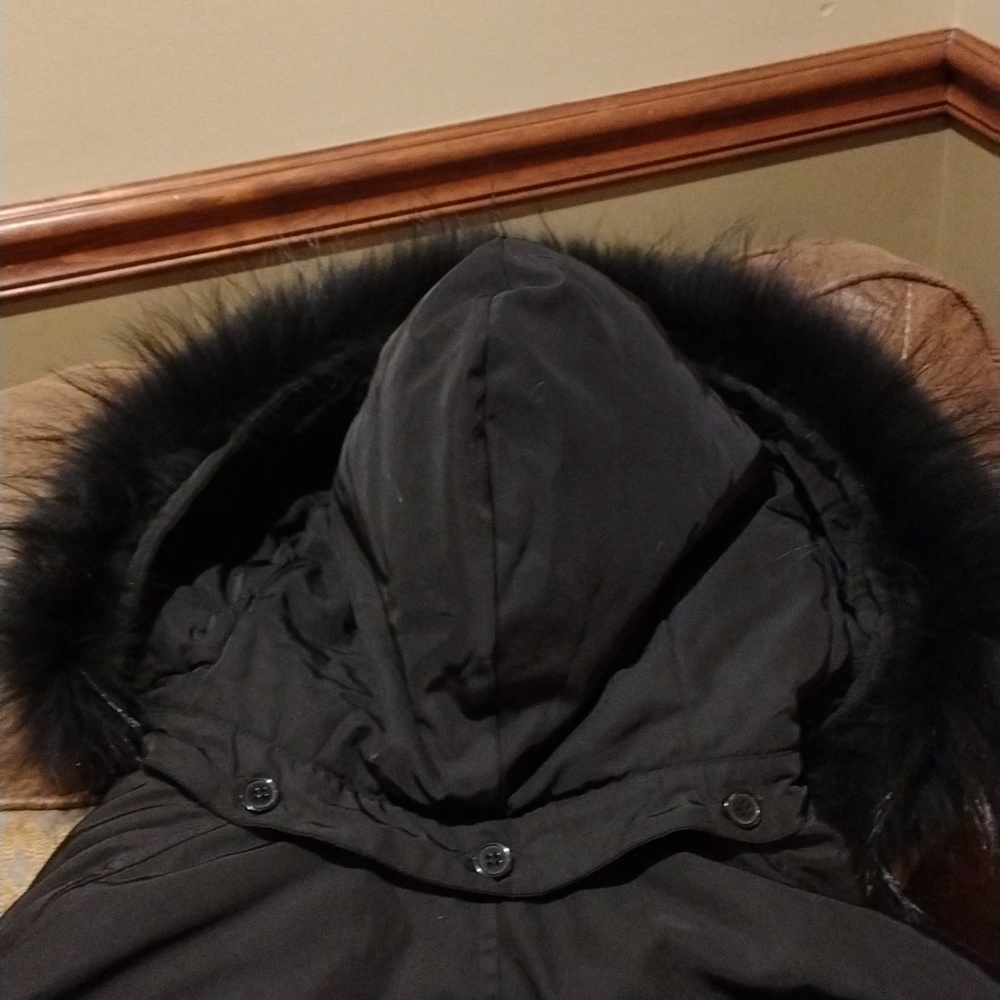 Woman's bomber coat - Picture 8 of 9